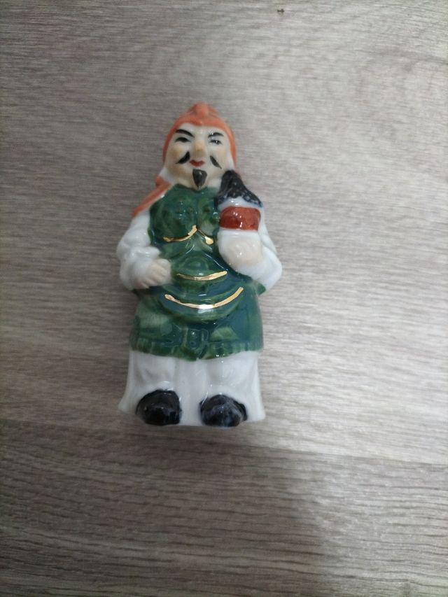 Porcelana fina Dios japones oferta