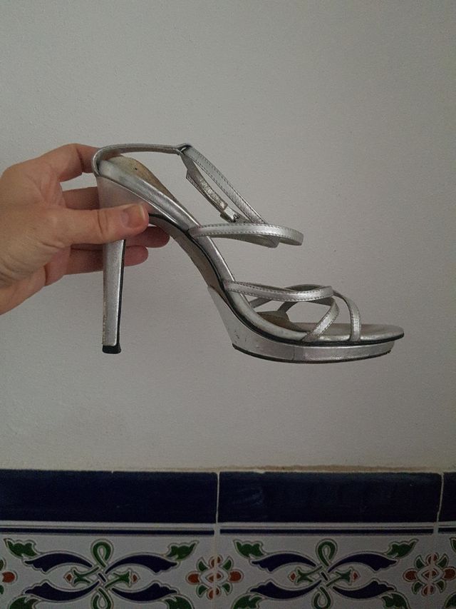 Sandalias piel de marca