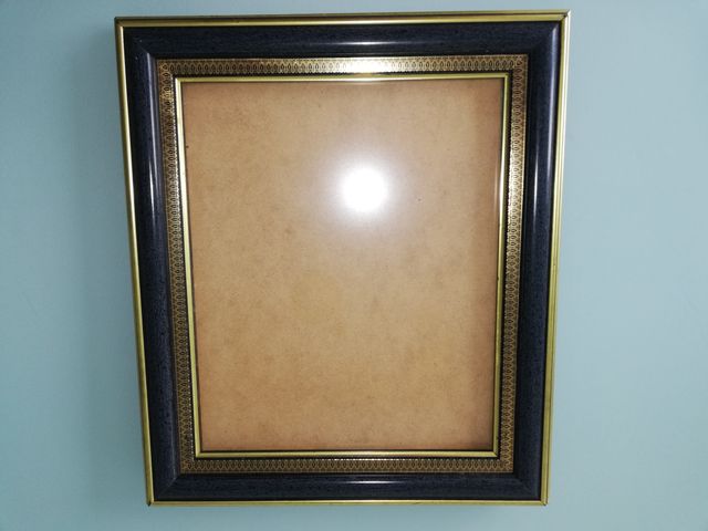 MARCO.PORTARETRATOS.MADERA CON CRISTAL