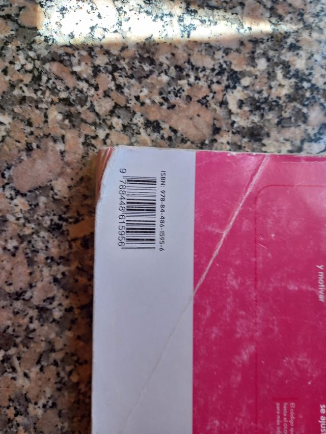 Libro economía 1° Bachillerato