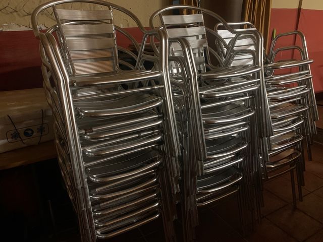 Lote 6 mesas y 24 sillas Terraza o Bar