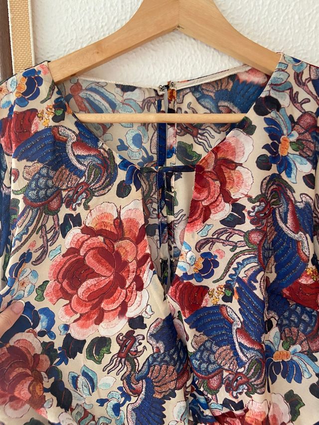 Mono estampado de flores con flecos nuevo