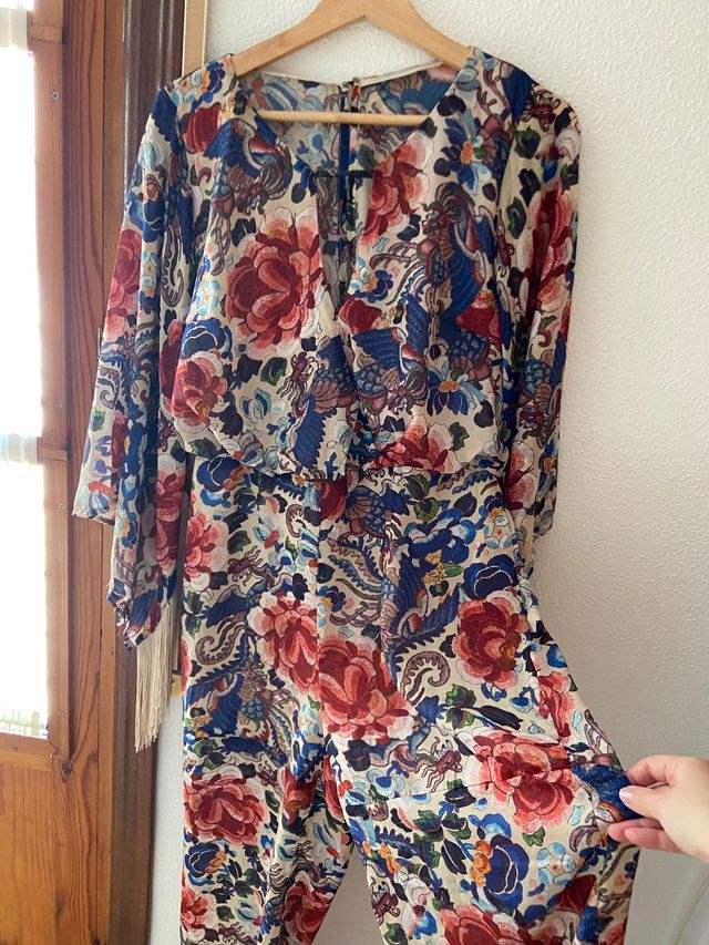 Mono estampado de flores con flecos nuevo