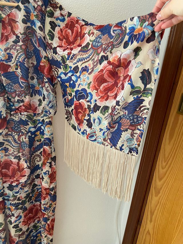 Mono estampado de flores con flecos nuevo