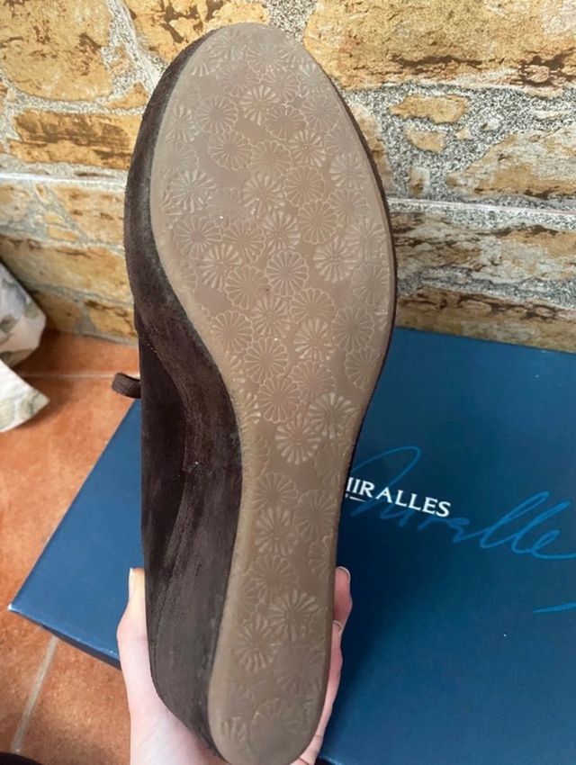 Botines de ante marrones de Pedro Miralles