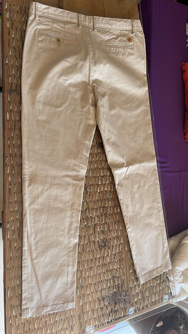 Pantalón chino Beige  Álvaro Moreno - 44