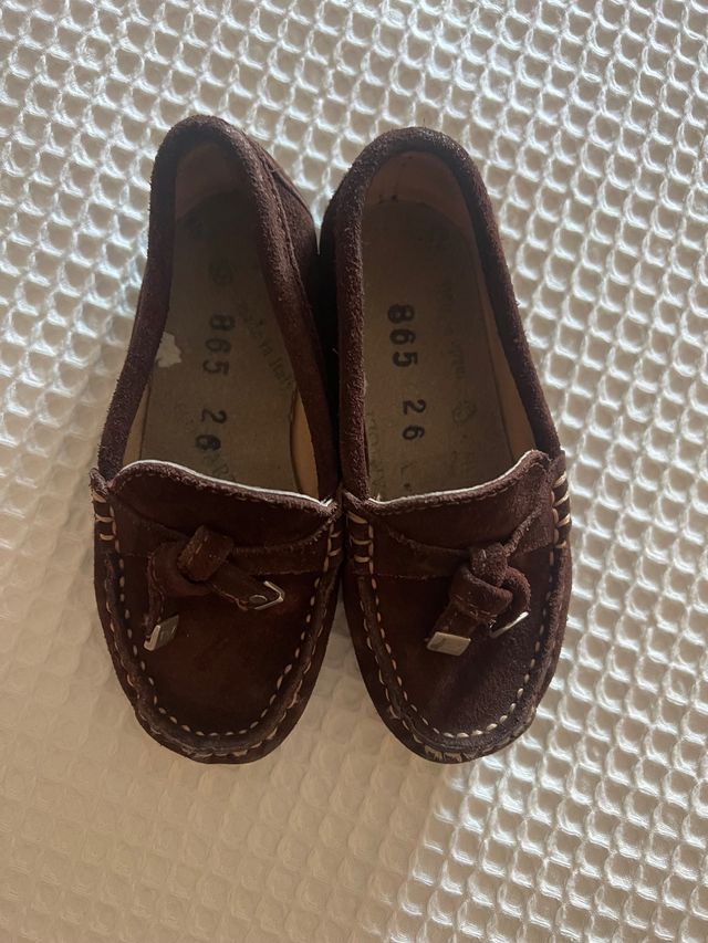 Zapato mocasin niño talla 26