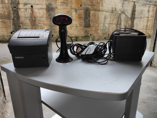 impresora térmica y pistola de comercio