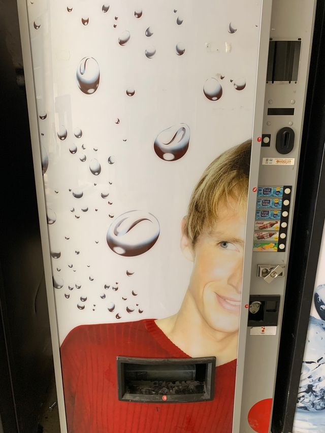 Liquidación de máquinas de refrescos