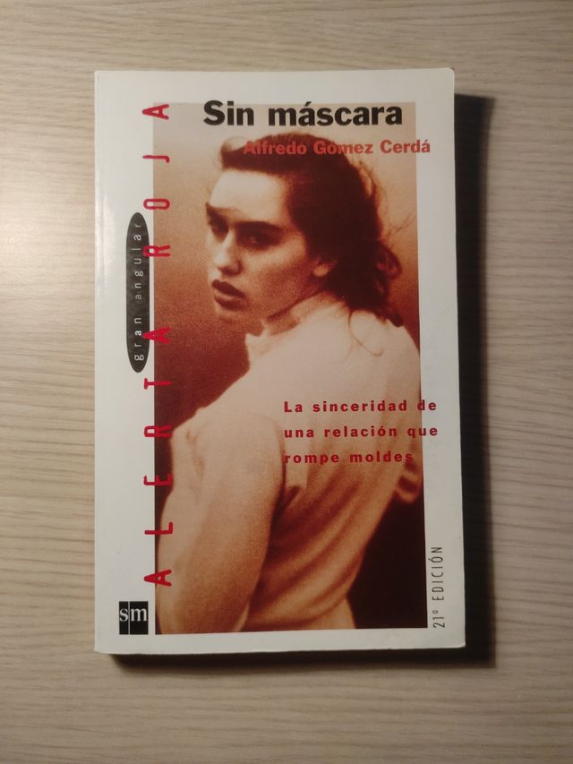 SIN MÁSCARA de Alfredo Gómez Cerdá de segunda mano por 7 EUR en Málaga en WALLAPOP