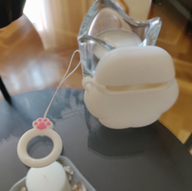 Funda auriculares AirPods 1/2 con garra de gato.