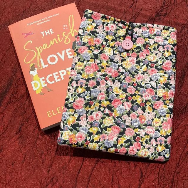 Funda de libros Flores