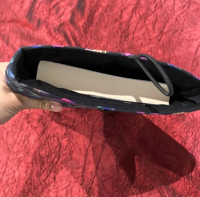 Funda de libros Plumas