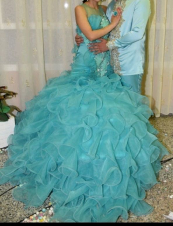 vestidos y traje de novios de segundas 2h de uso
