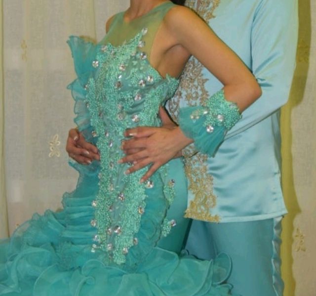 vestidos y traje de novios de segundas 2h de uso