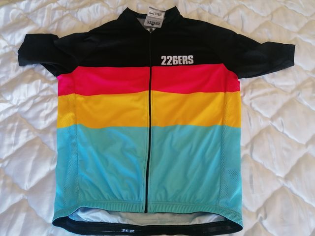 maillot ciclismo de la marca 226 ears