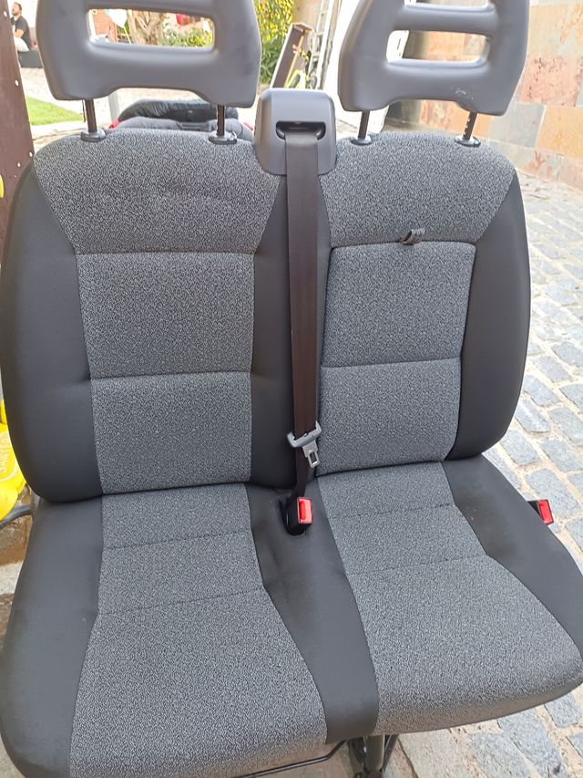 Oferton!!! asiento doble Fiat Ducato 2019 de segunda mano por 100 EUR en Montornès del Vallès en Oferton!!! asiento doble Fiat Ducato 2019 de segunda mano por 100 EUR en Montornès del Vallès en