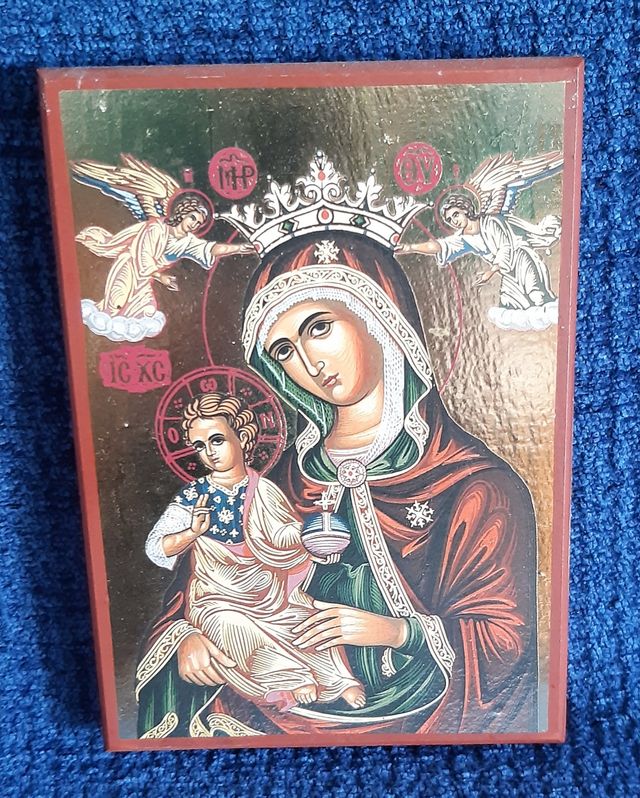 tavoli in legno con foto/