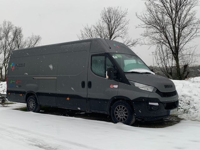 Alquilo FURGON asistencia totalmente equipado