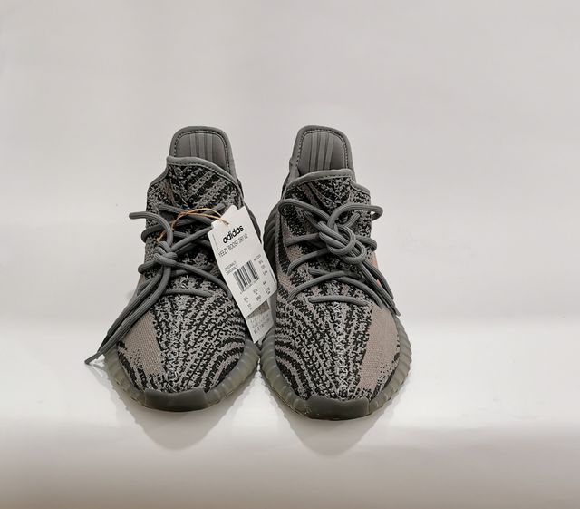 yeezy 350 v2 boost Beluga 2.0 - 44EU (10US)