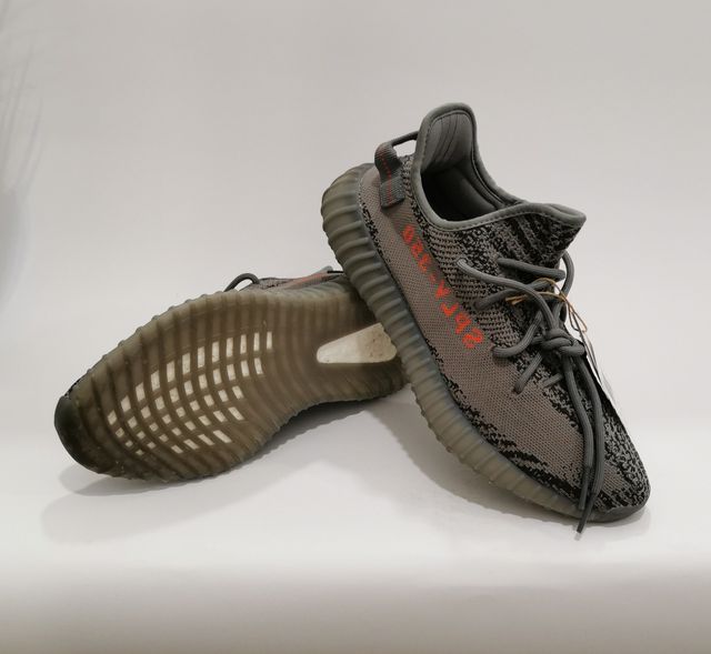yeezy 350 v2 boost Beluga 2.0 - 44EU (10US)