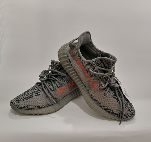 yeezy 350 v2 boost Beluga 2.0 - 44EU (10US)