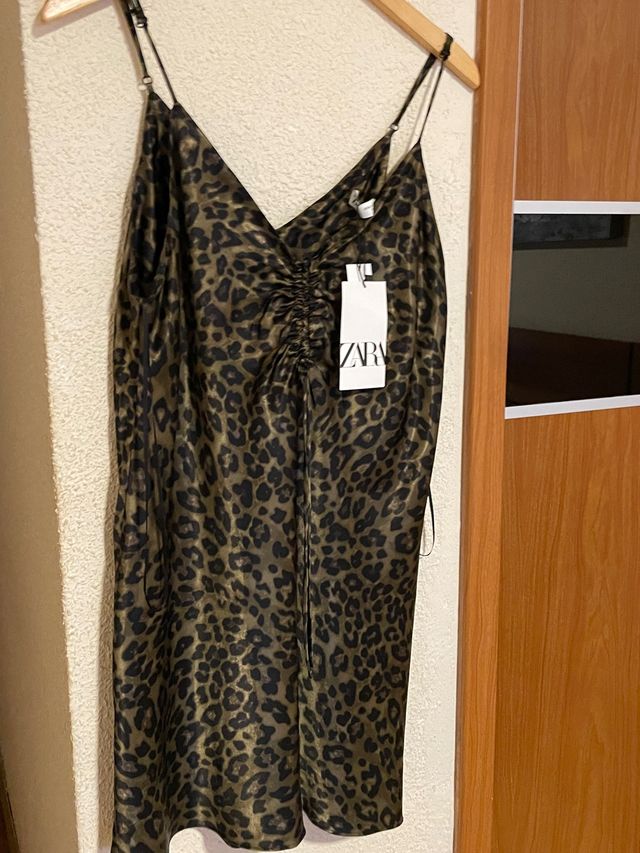 Vestido ZARA animal print sin estrenar