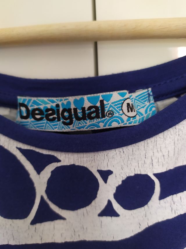 Camiseta sin mangas desigual