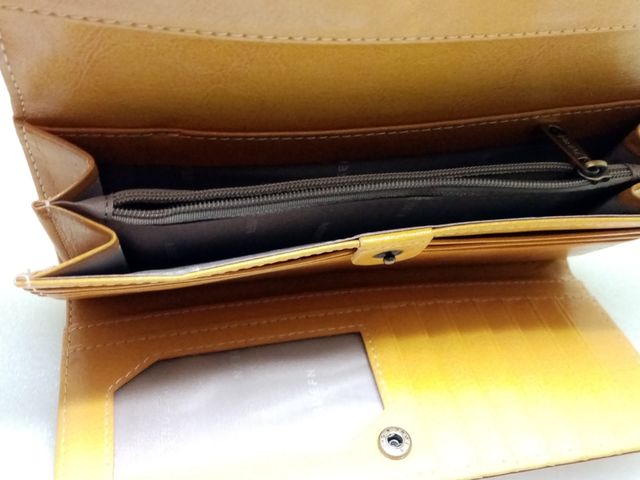 Portafoglio donna color senape