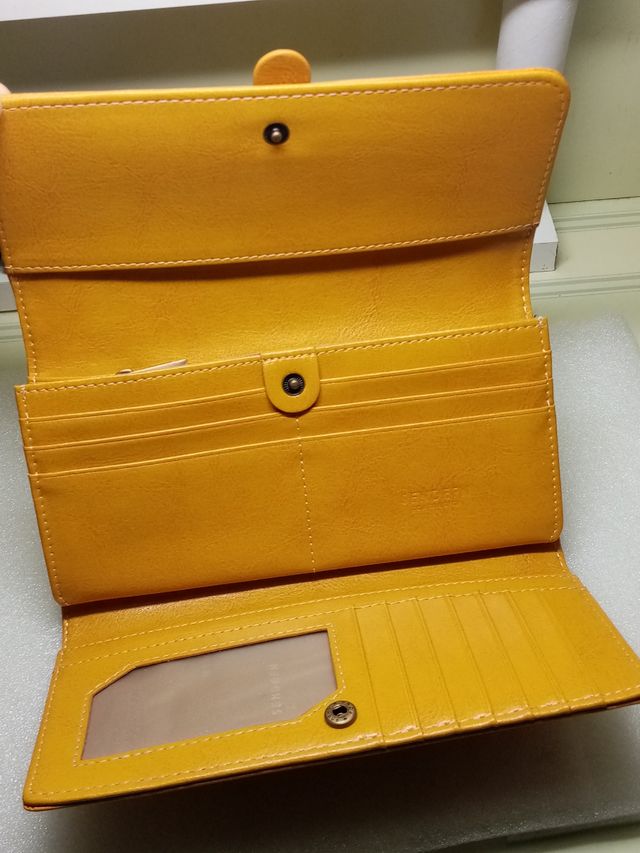 Portafoglio donna color senape