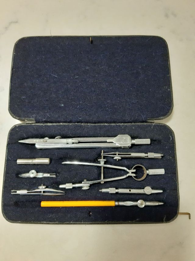 Compás de coleccionista años 50