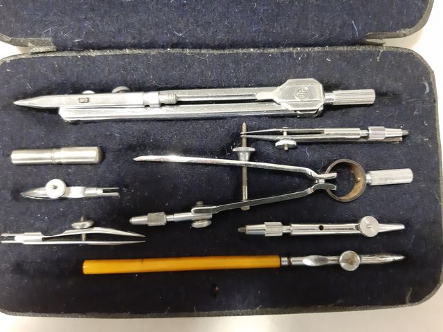 Compás de coleccionista años 50