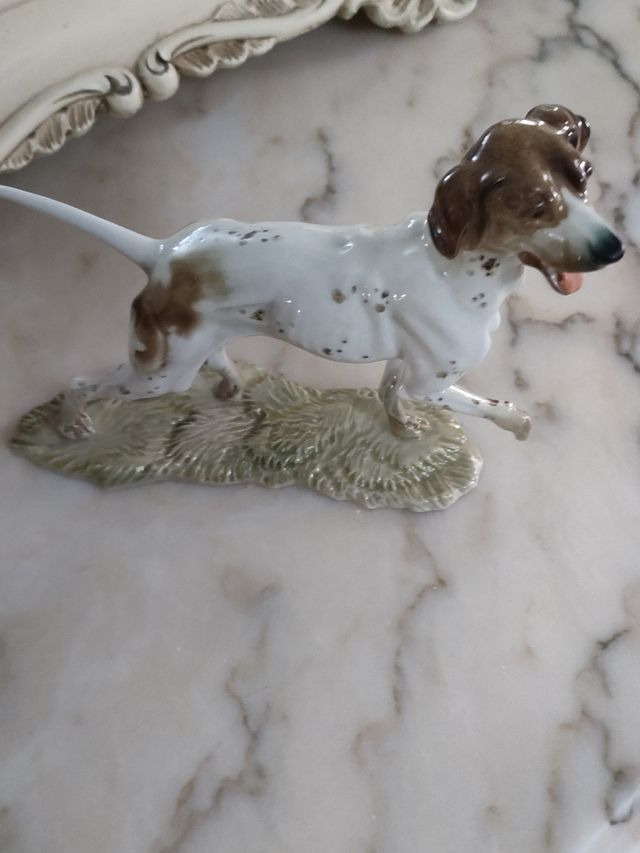 DOS PERROS DE PORCELANA DE COLECCIÓN