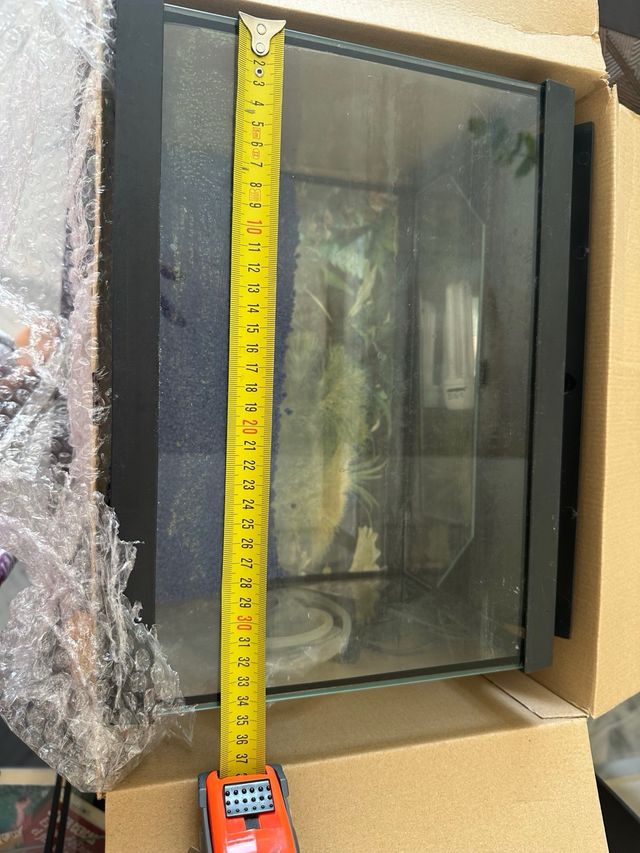 PECERA 25 litros sin filtro Medida 38cm