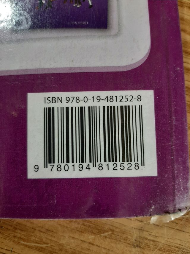 Family and Friends. Editorial Oxford.