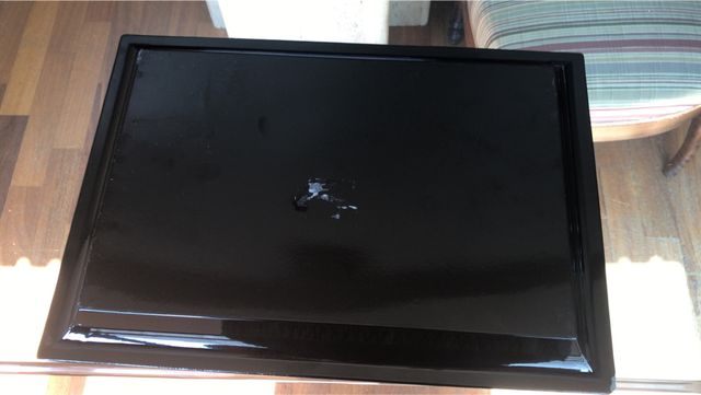 Bandeja de madera plateada