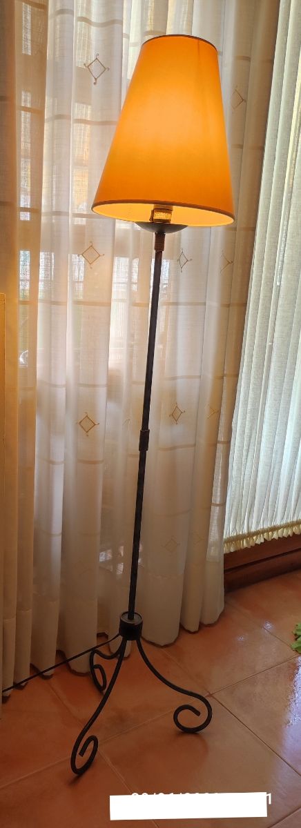 lampara de pie.