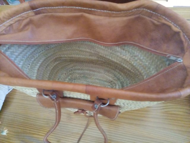 Navicella in vimini e pelle