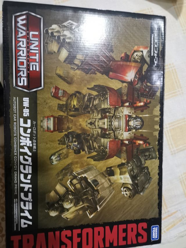 transformers takara tomy Optmus Prime