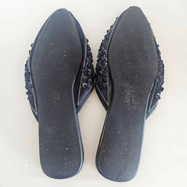 Mules planos destalonados 36