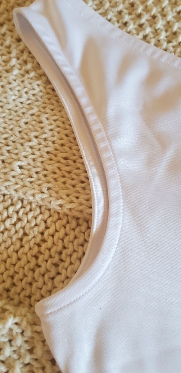 Top Stradivarius talla S