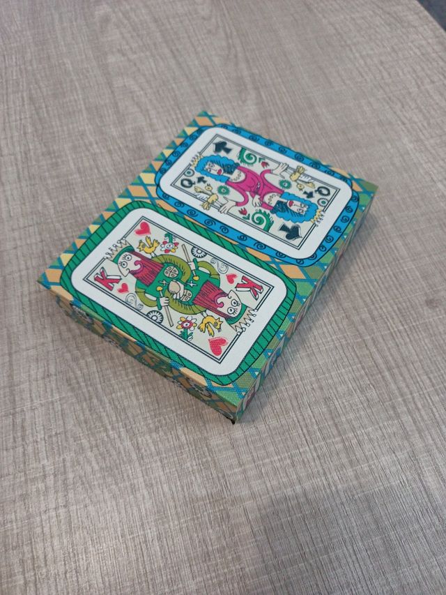 caja con 2 Barajas de poker vintage