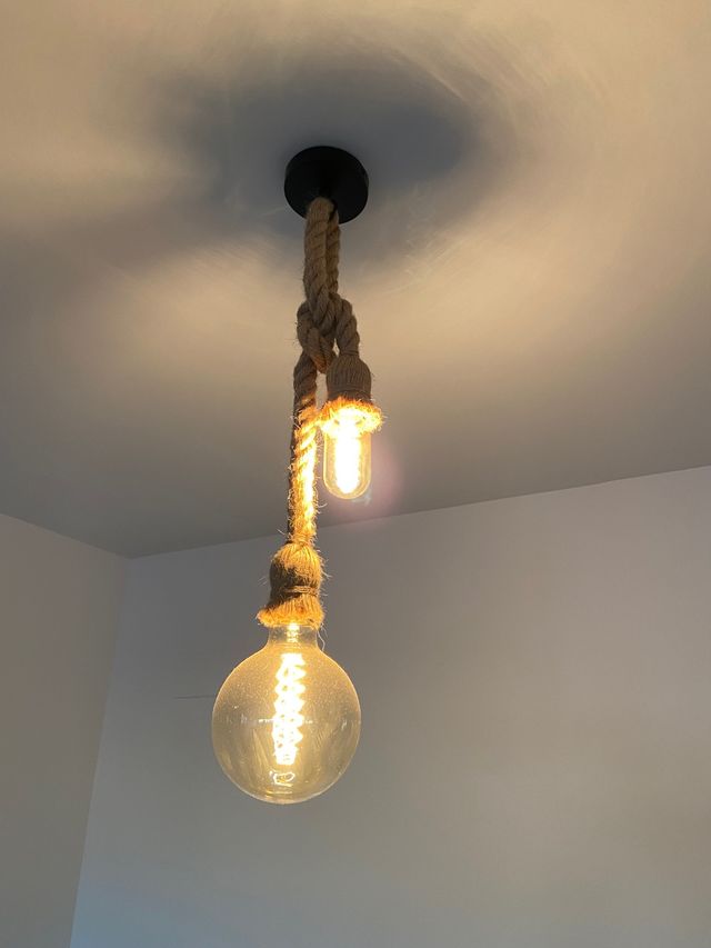 Lámpara de techo cuerdo