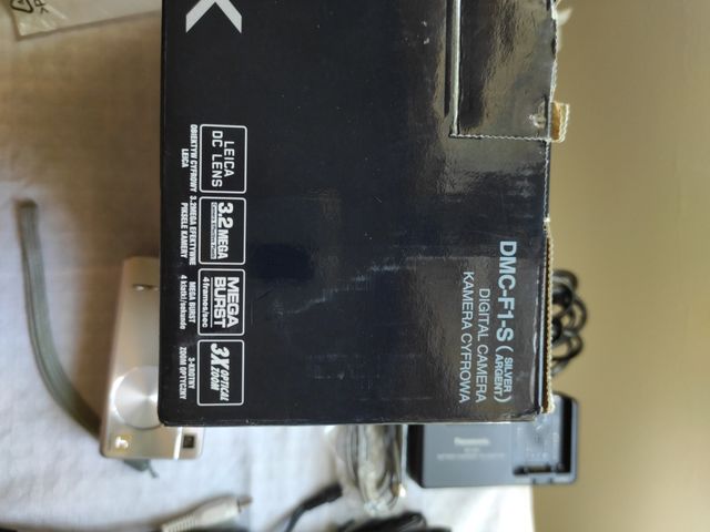 PANASONIC LUMIX F1-S