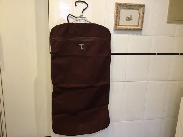 Maleta porta trajes.