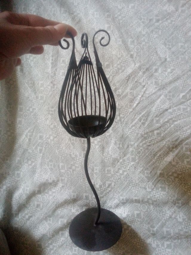 Porta candela ferro battuto etnico colore nero.