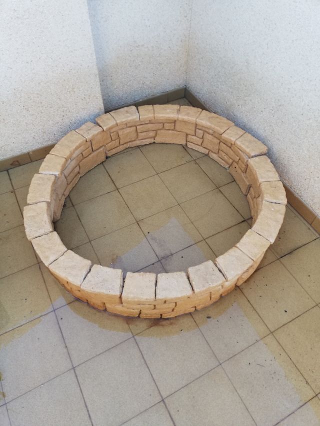 jardinera prefabricada de piedra