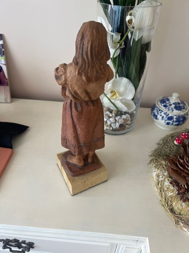 Escultura niña con perro de Josep Bofill original