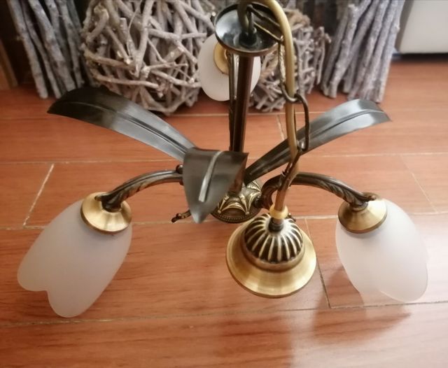 Lámpara de techo. Semi nueva