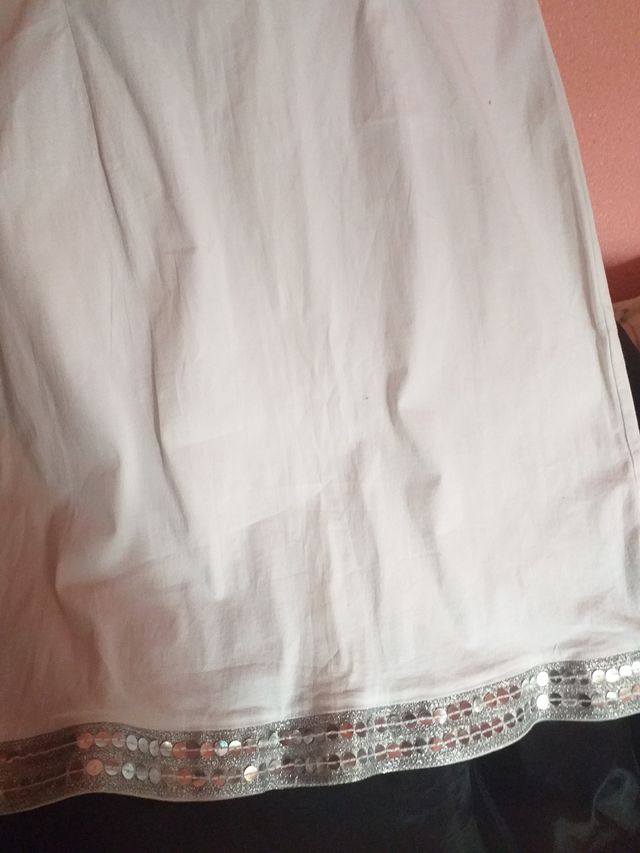 abito bianco con paillettes